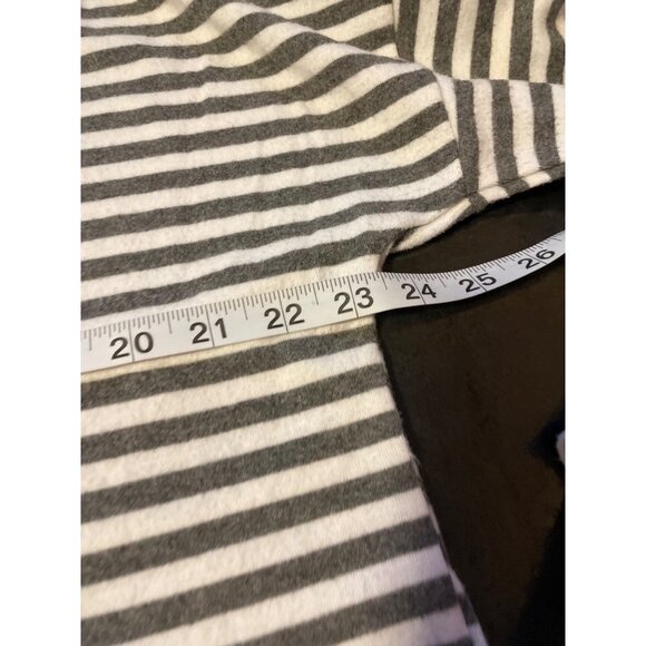SIMPLE Suzanne Betro Dark Gray White Horizontal Stripe Round Hem V Neck Top - Picture 7 of 9